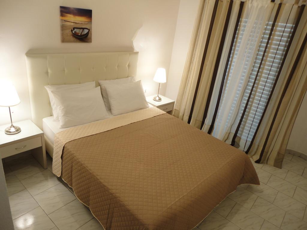 Mirto Beach Hotel & Restaurant Paralia Vrachou Exterior photo